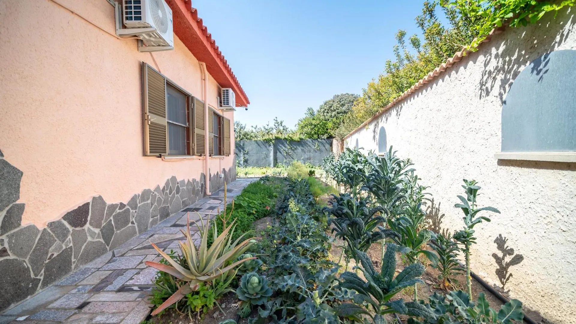 Resonance Experience - Healing Villa Escape Surrounded By Nature & Ancient Sites Sant Isidoro  0*, Sant Isidoro (Sardinia)